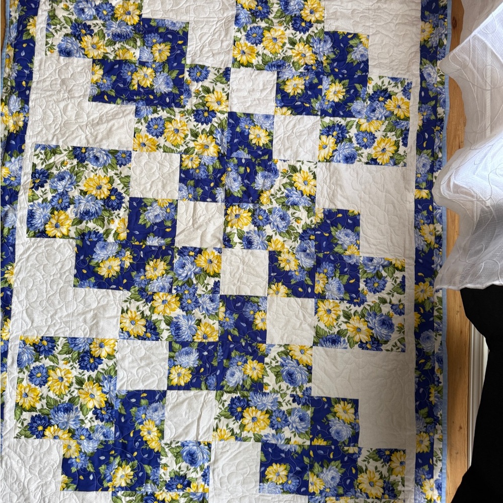 Floral Patchwork Quilt - Blue and Yellow